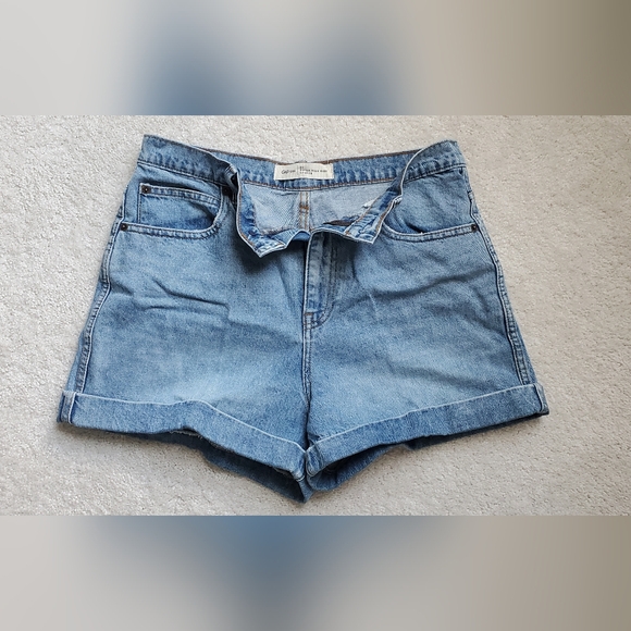 Gap 1969 Super High Rise Shorts - size 31 - Picture 1 of 3